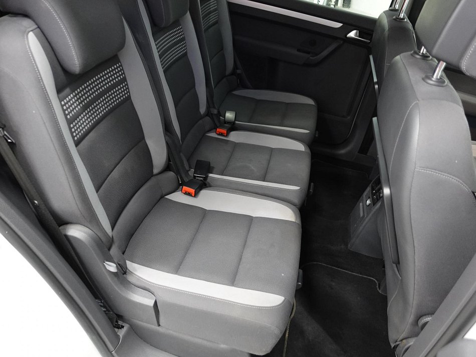 Volkswagen Touran 2.0TDI 