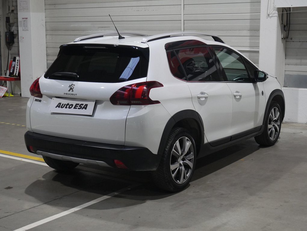 Peugeot 2008 1.2 PT Crossway
