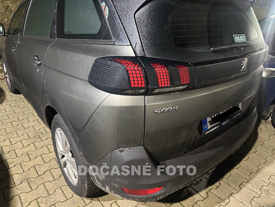 Peugeot 5008 1.6 HDi 