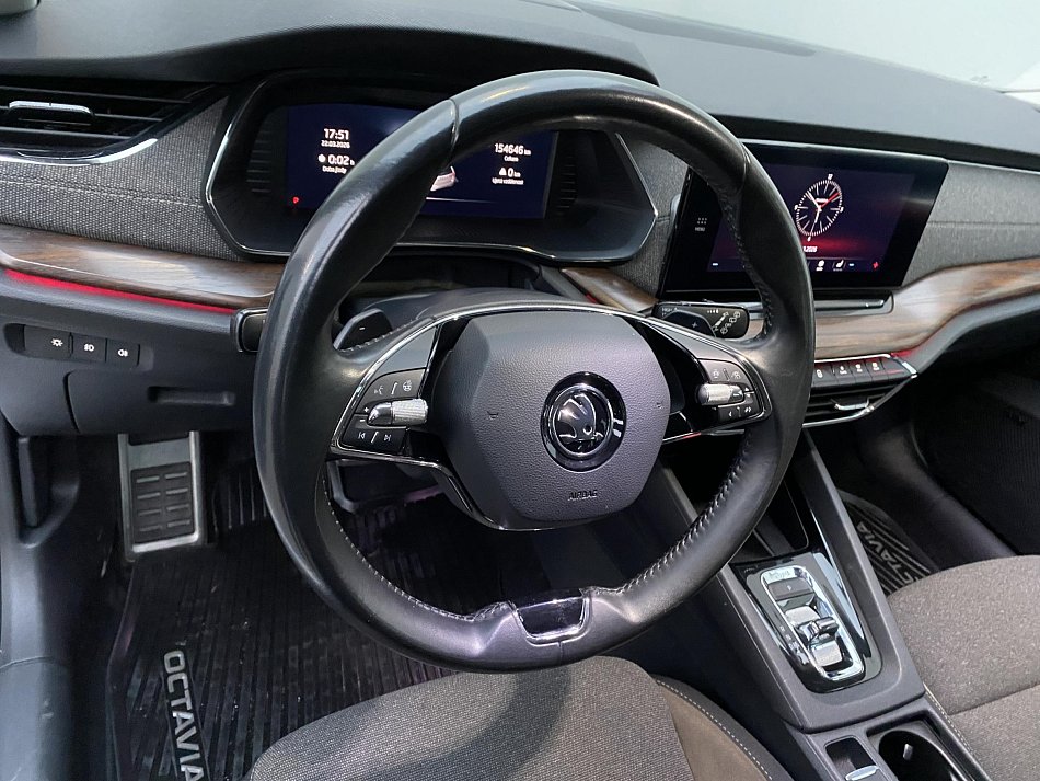 Škoda Octavia IV 2.0 TDi Scout 4x4