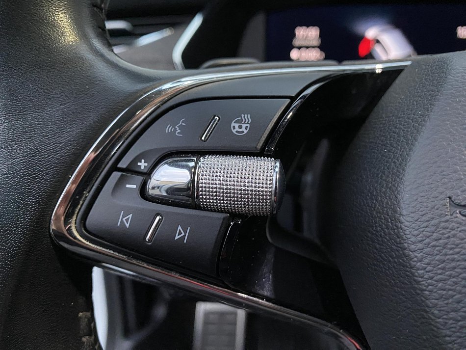 Škoda Octavia IV 2.0 TDi Scout 4x4