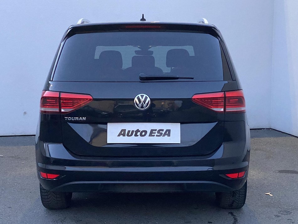 Volkswagen Touran 1.6TDi  7 míst