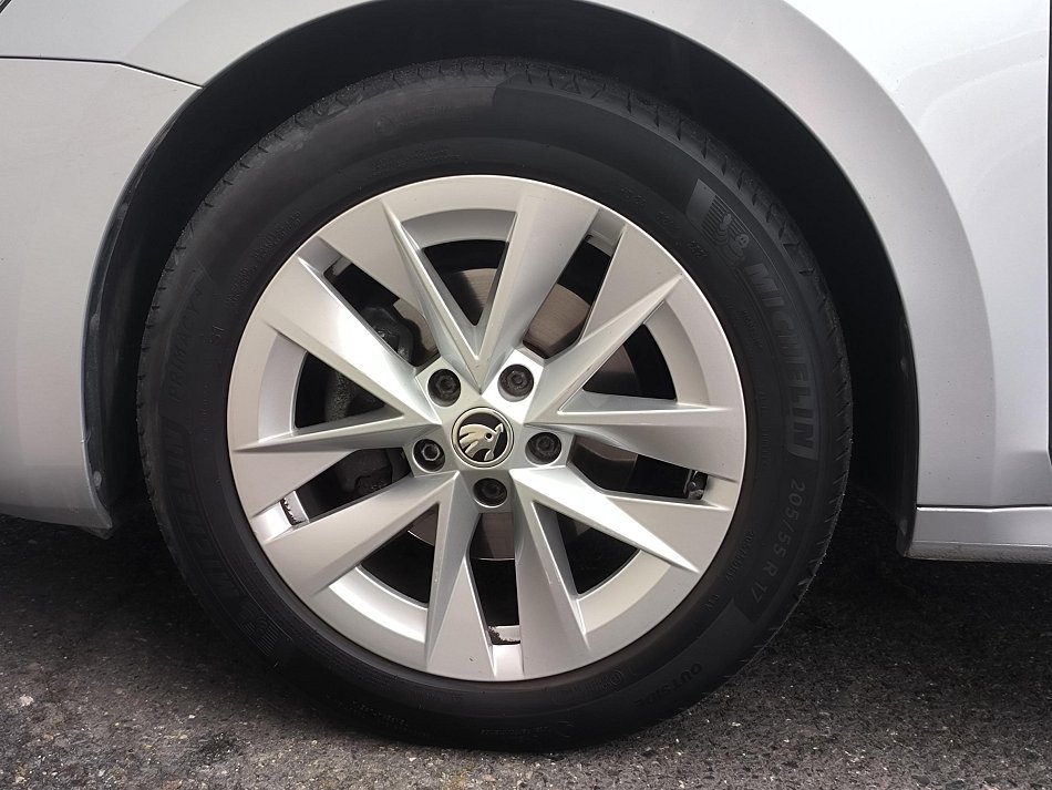 Škoda Octavia IV 2.0 TDi Style