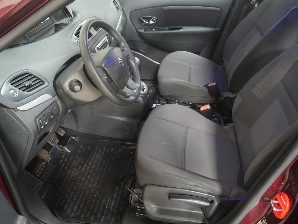 Renault Grand Scénic 1.5 dCi  7míst