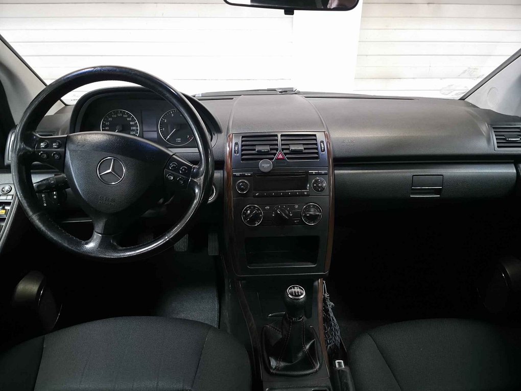 Mercedes-Benz Třída A 1.7i 