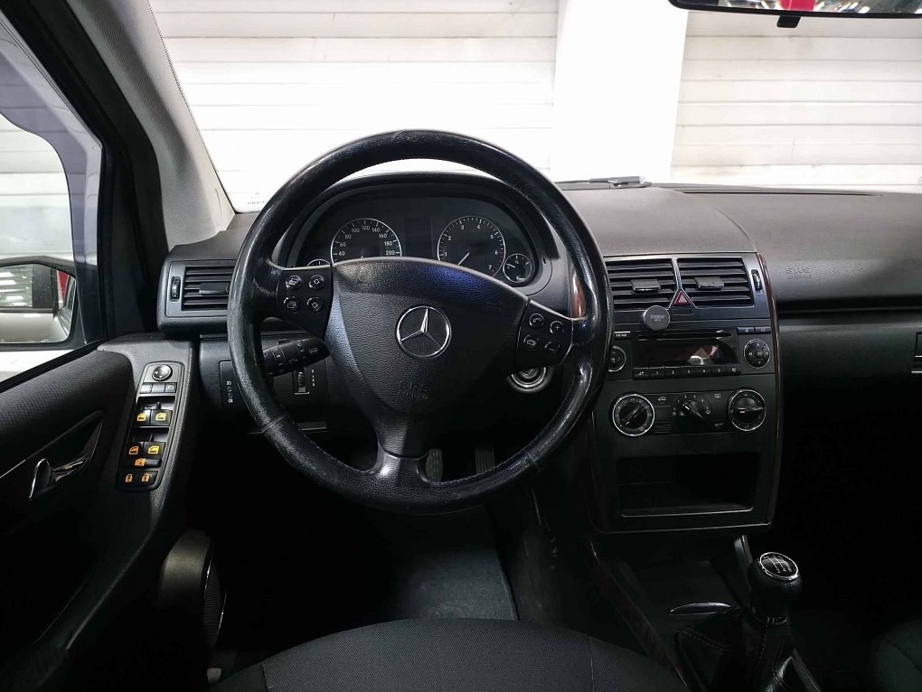 Mercedes-Benz Třída A 1.7i 
