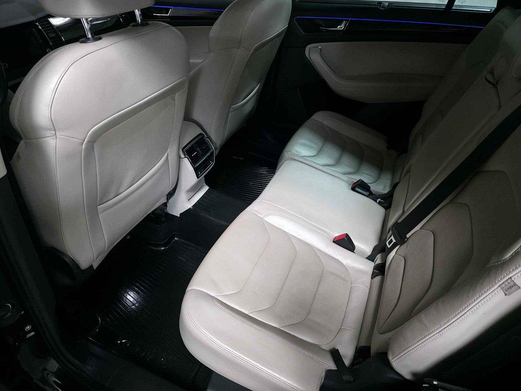 Škoda Kodiaq 2.0 TDi Style 4x4, 7míst