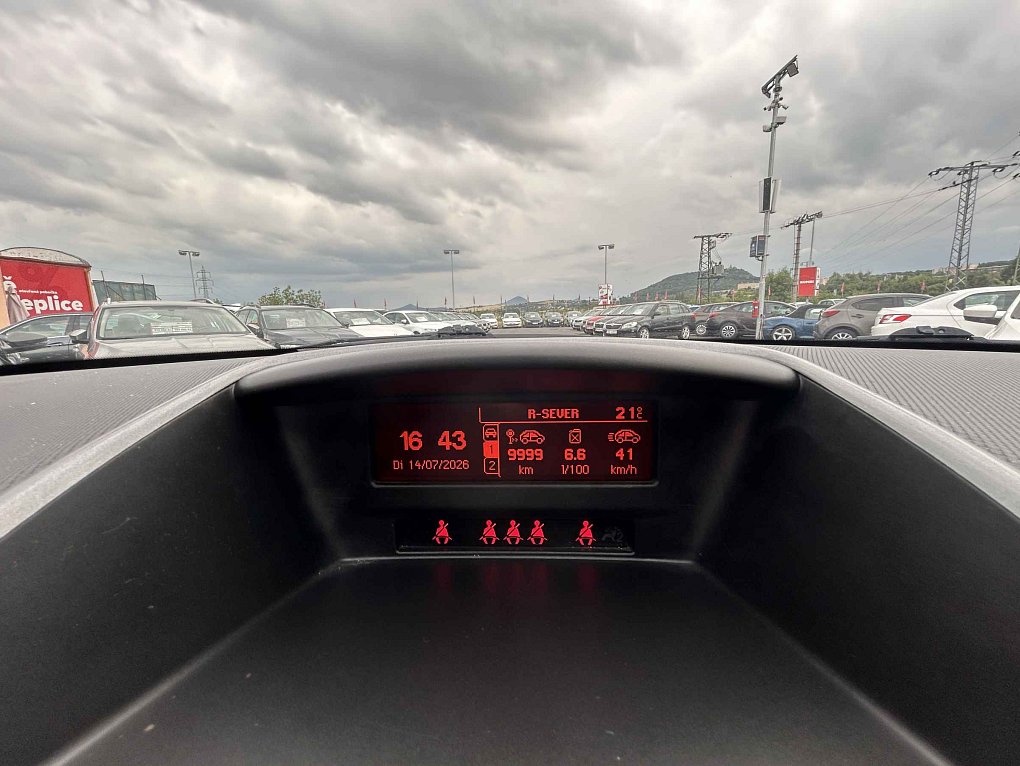Peugeot 207 1.4 16V 