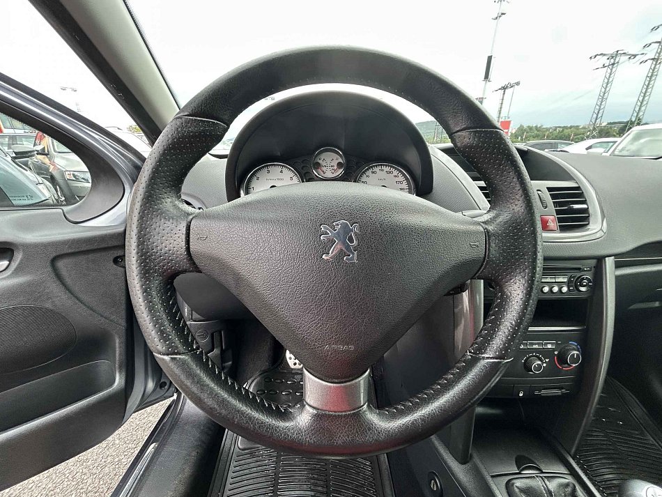 Peugeot 207 1.4 16V 