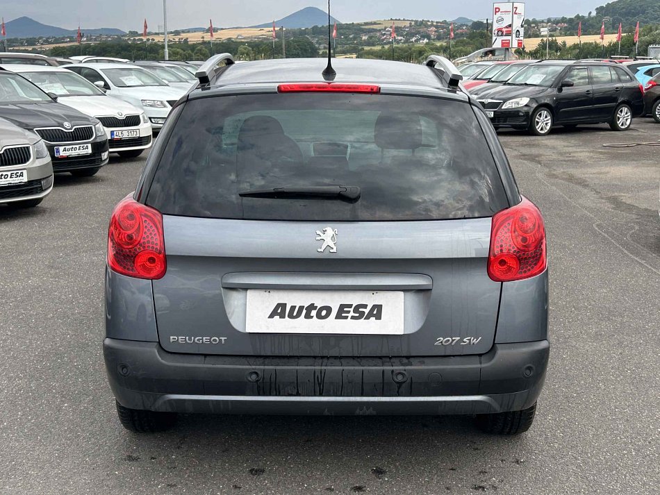 Peugeot 207 1.4 16V 