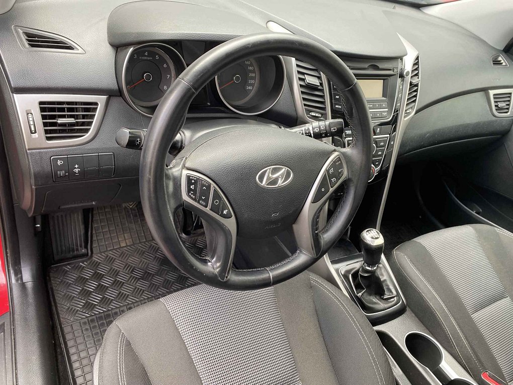 Hyundai I30 1.6 CVVT Trikolor