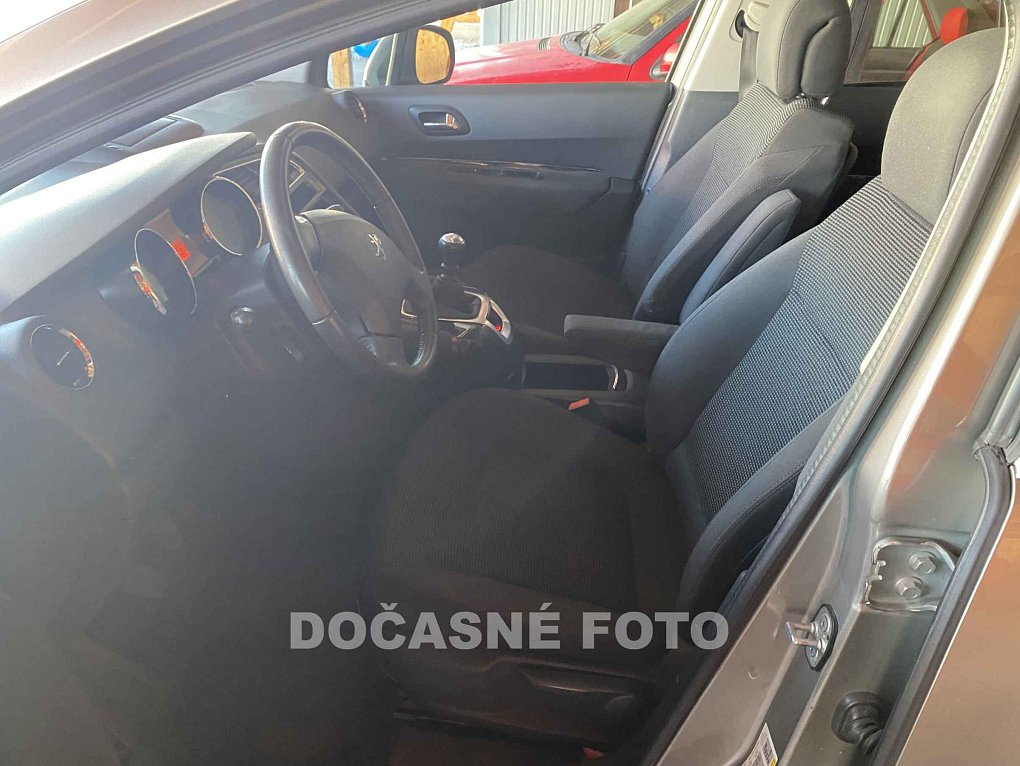 Peugeot 5008 1.6 HDi 
