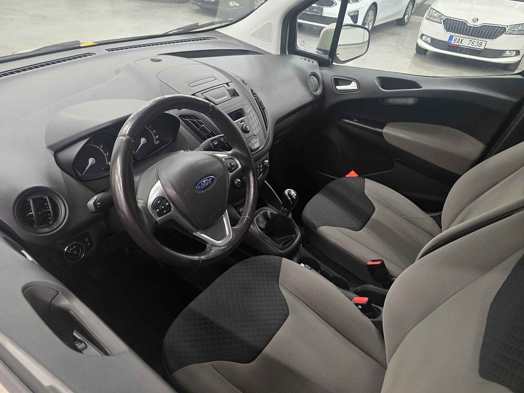Ford Tourneo Courier 1.0 EB 