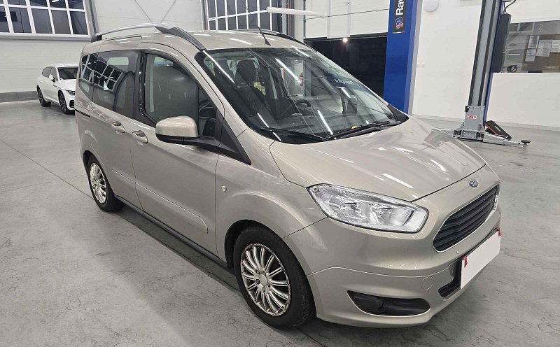 Ford Tourneo Courier 1.0 EB 