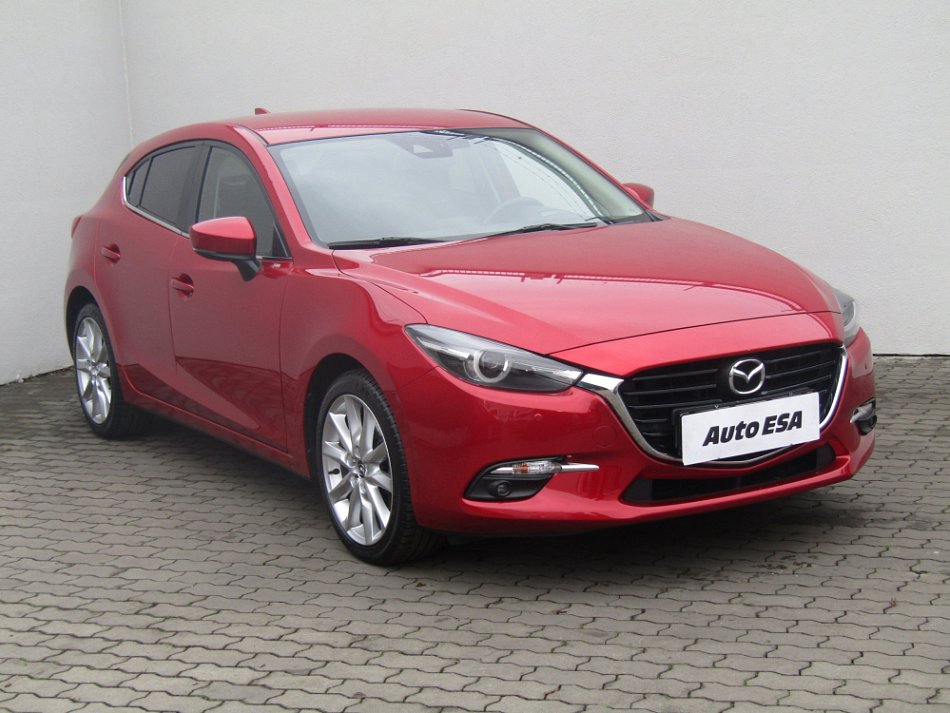 Mazda 3 1.5i 