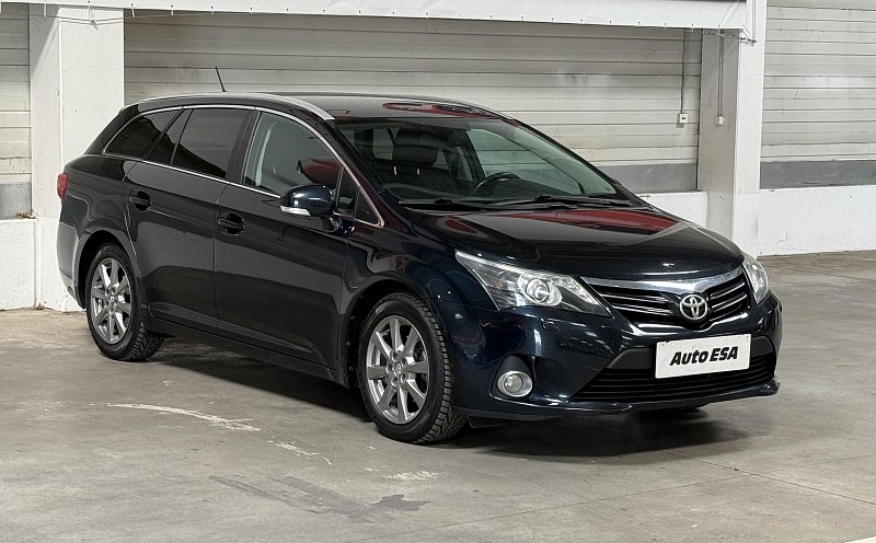 Toyota Avensis 2.0i 