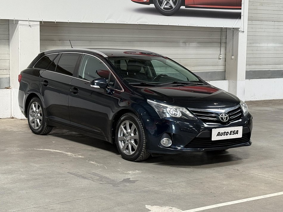 Toyota Avensis 2.0i 