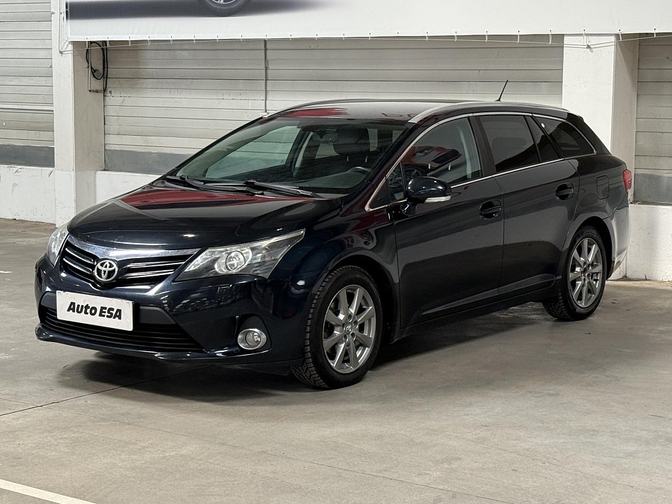 Toyota Avensis 2.0i 