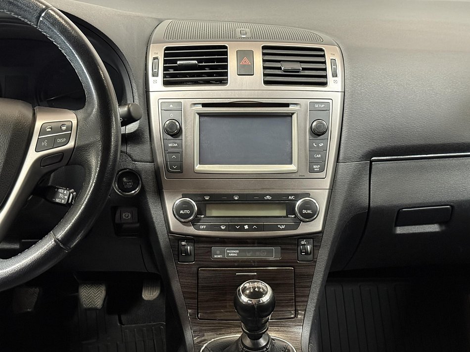 Toyota Avensis 2.0i 