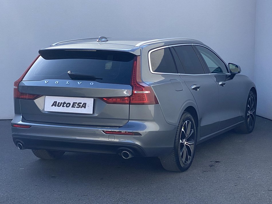 Volvo V60 2.0 D4 Momentum