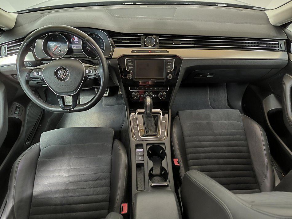 Volkswagen Passat 2.0 TDi 