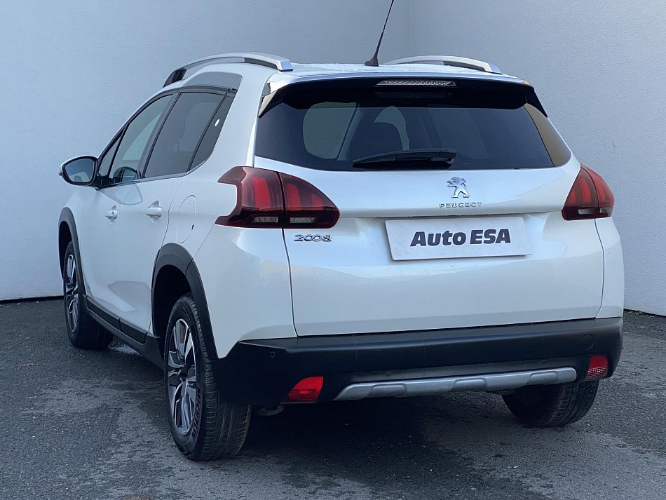 Peugeot 2008 1.2 PT Allure