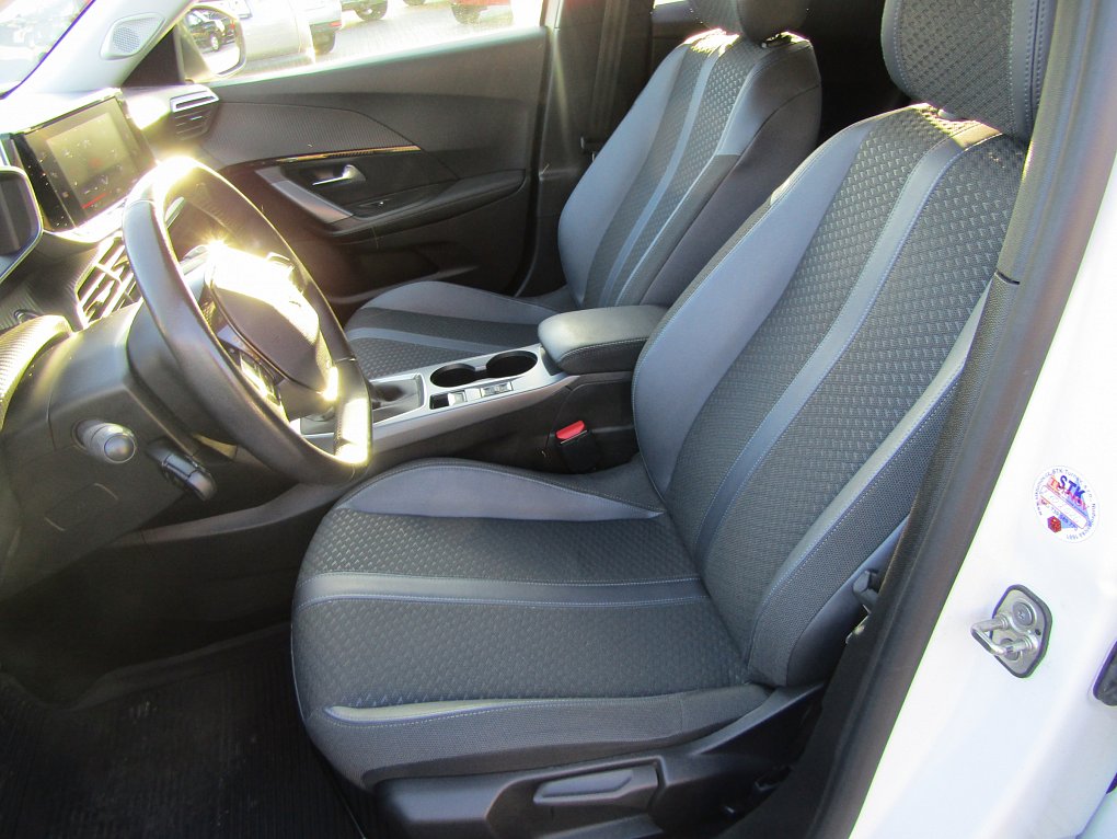 Peugeot 2008 1.2PT 