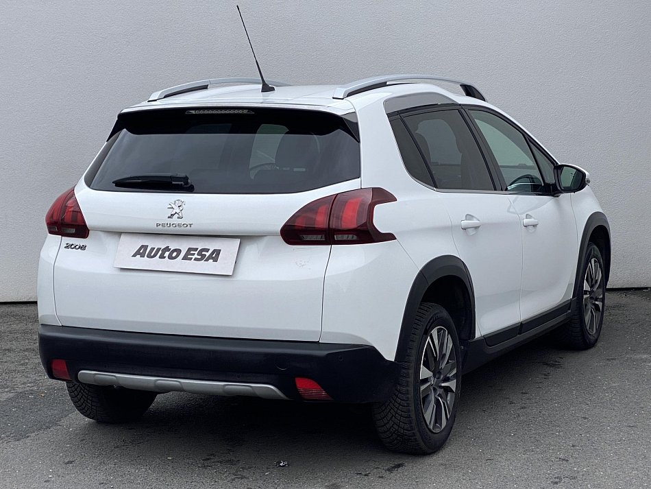 Peugeot 2008 1.2PT Allure