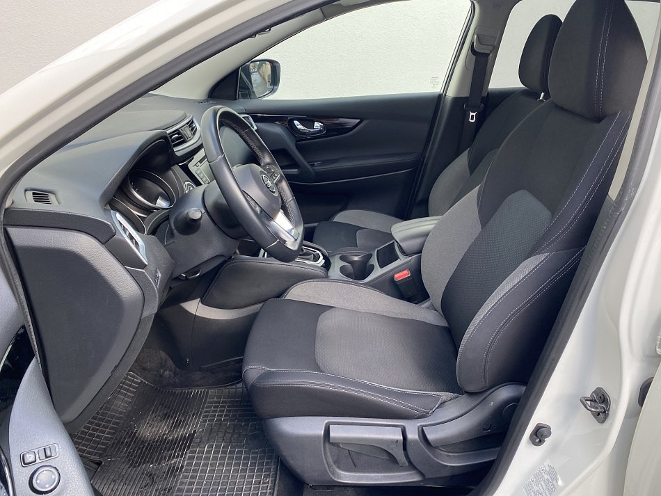 Nissan Qashqai 1.3 DiG-T N-Connecta