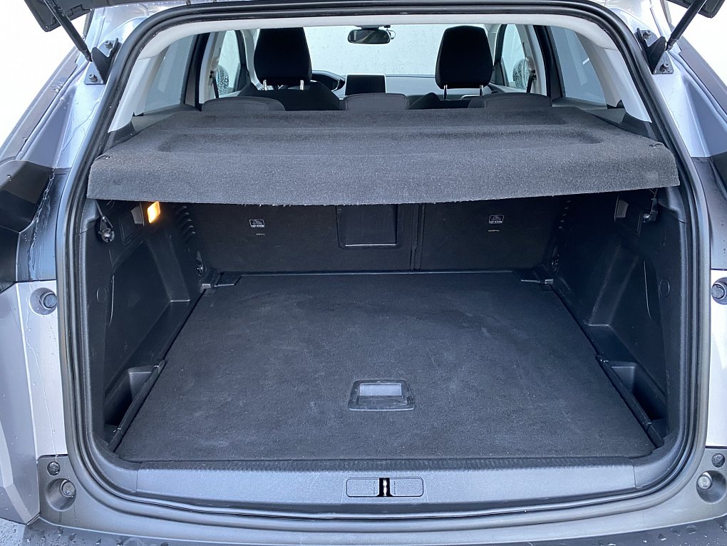 Peugeot 3008 1.2PT 