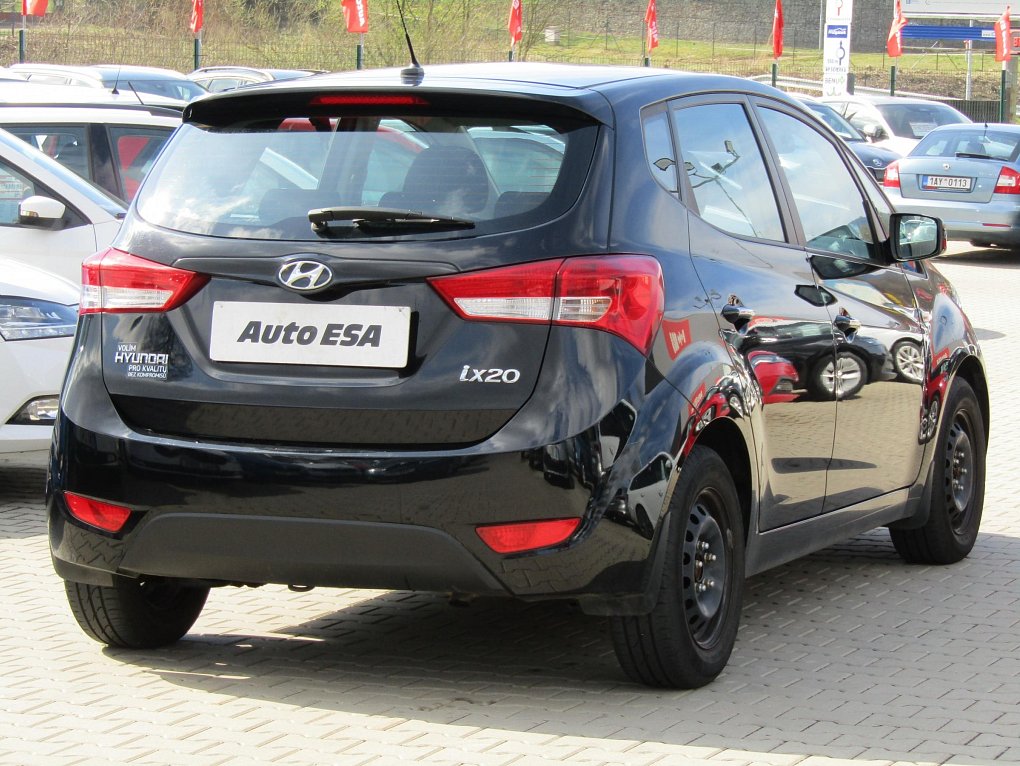 Hyundai Ix20 1.4i 
