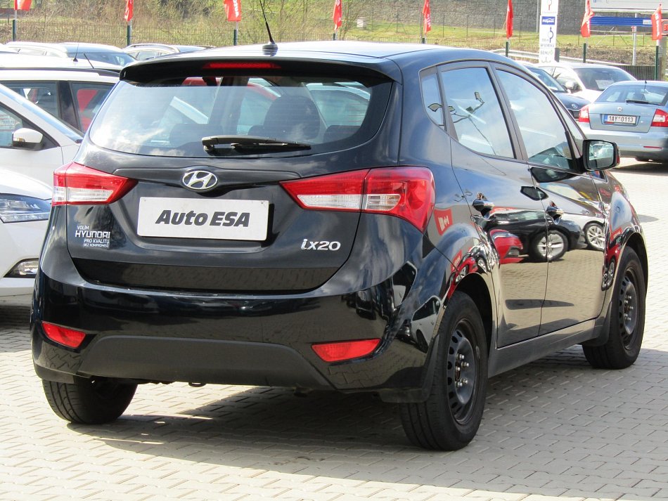 Hyundai Ix20 1.4i 