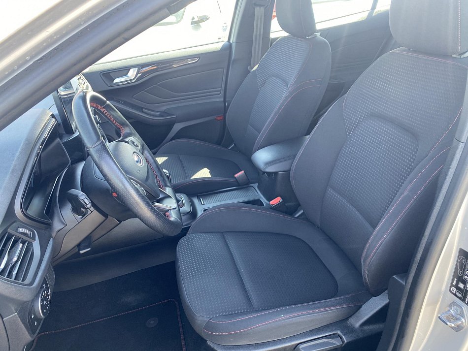 Ford Focus 1.0EB ST-Line