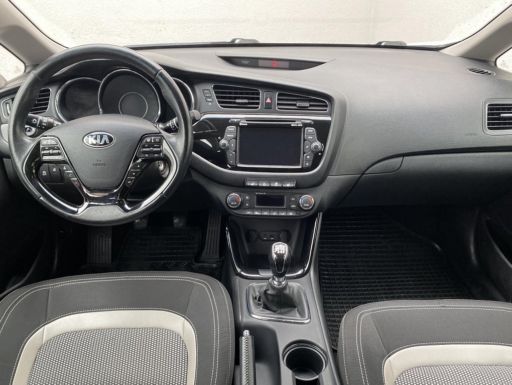 Kia Ceed 1.6 GDi TOP