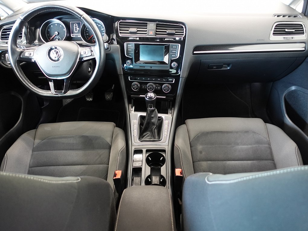 Volkswagen Golf 1.4TSI 
