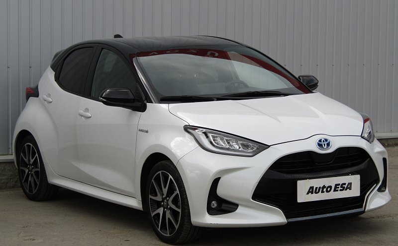 Toyota Yaris 1.5 e-CVT Style