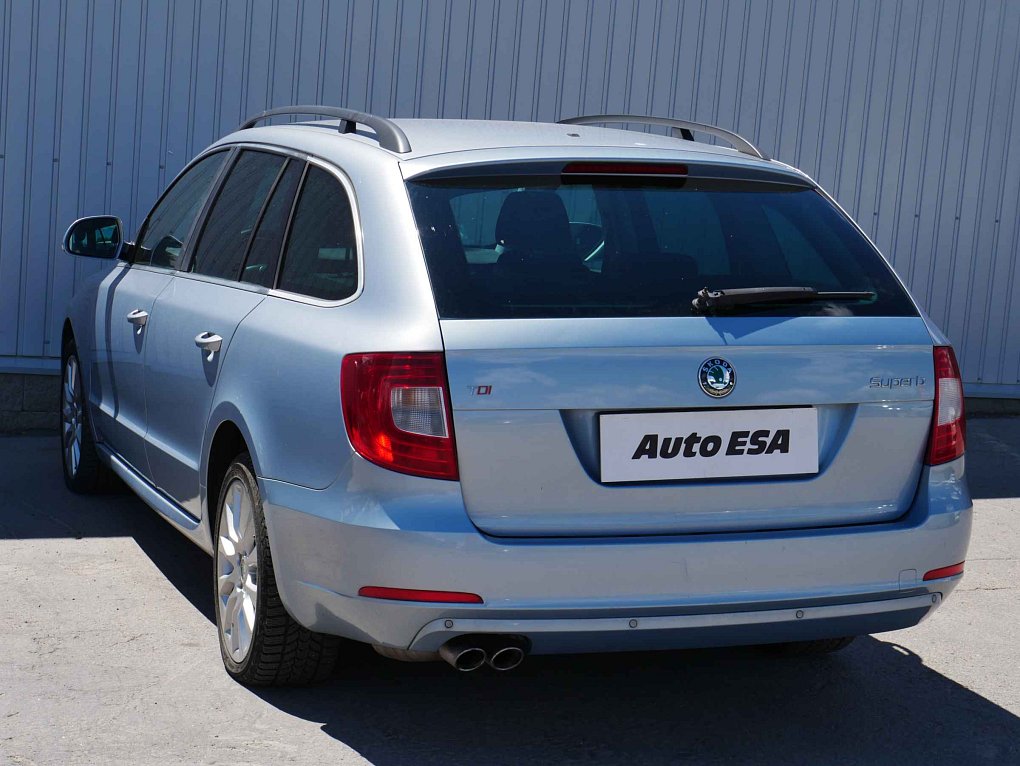 Škoda Superb II 2.0 TDi Ambition