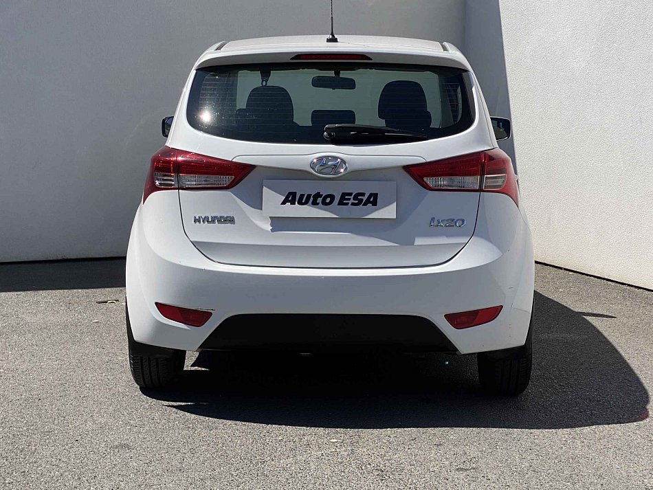 Hyundai Ix20 1.4i 