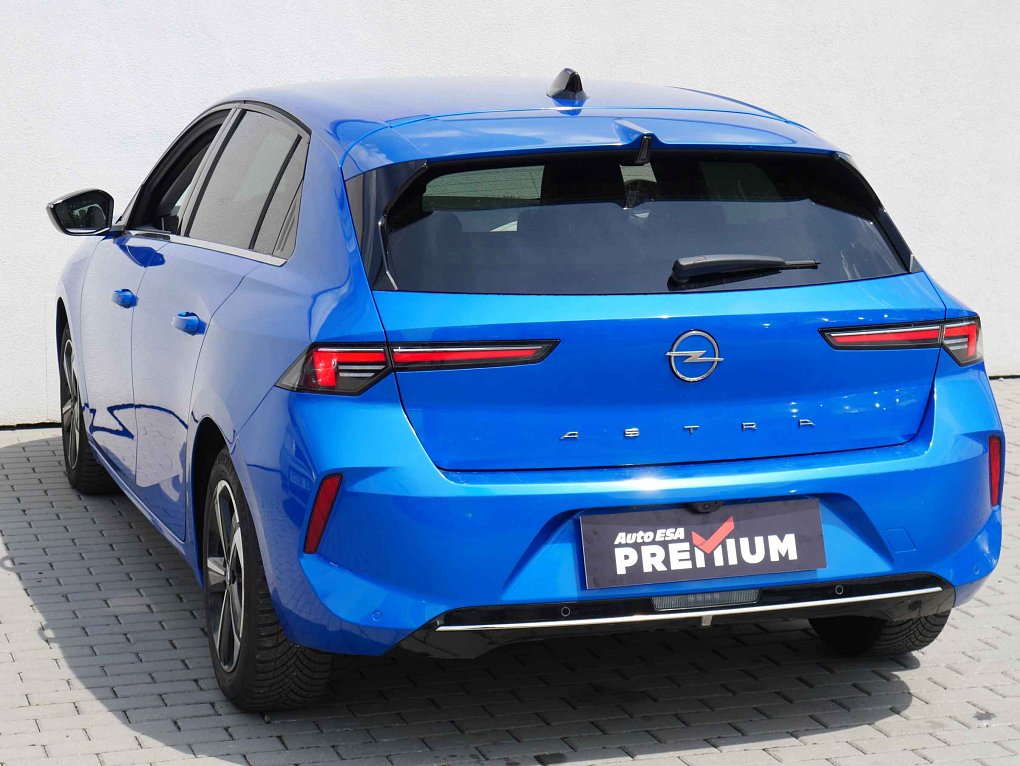 Opel Astra 1.2 T Elegance