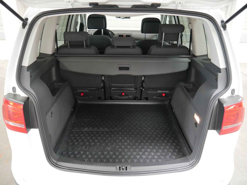 Volkswagen Touran 1.6 TDi 