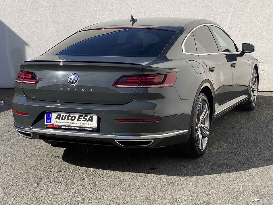 Volkswagen Arteon 2.0TSi R-Line