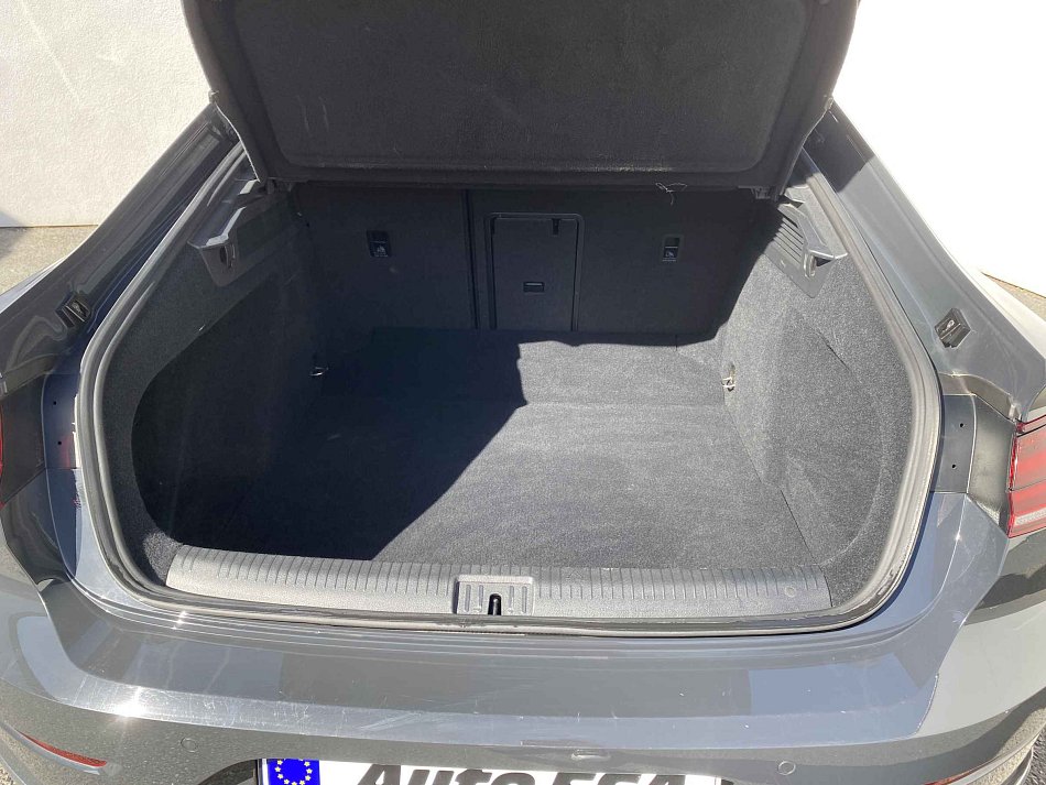 Volkswagen Arteon 2.0TSi R-Line