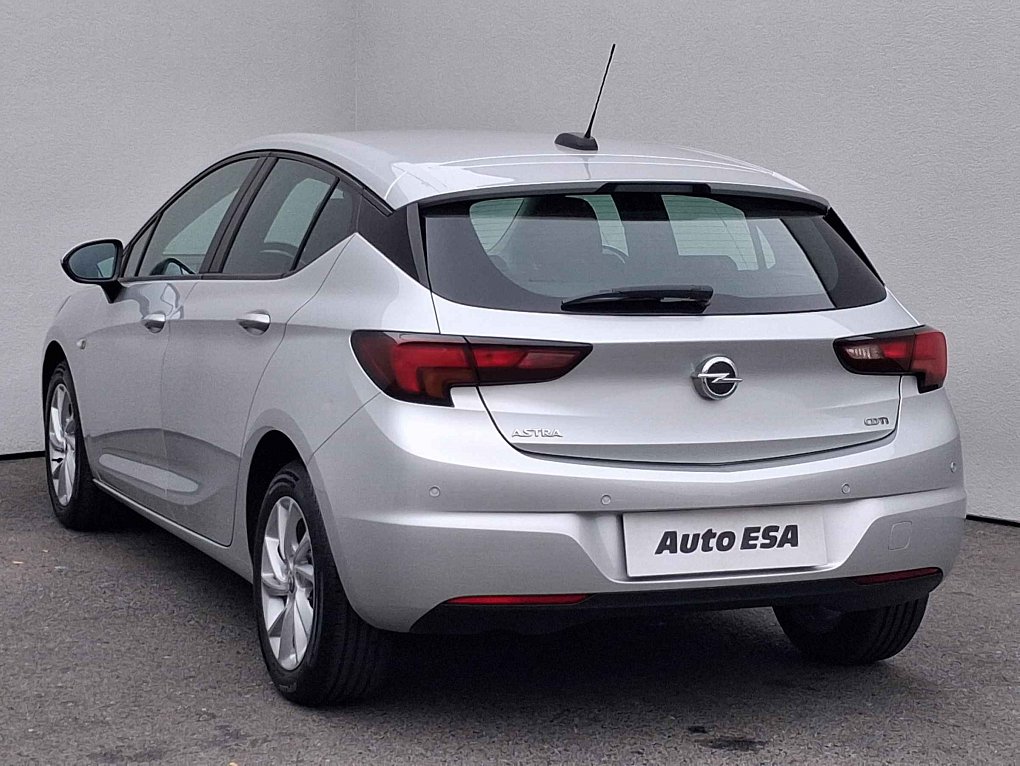 Opel Astra 1.6CTDI 