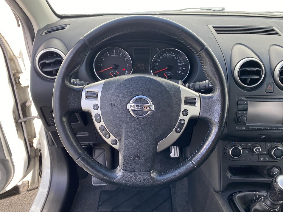 Nissan Qashqai 2.0  +2