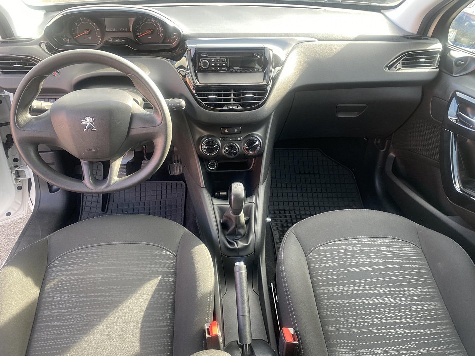 Peugeot 208 1.0i 