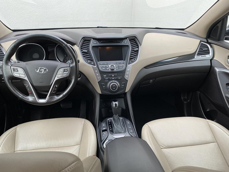 Hyundai Santa Fe 2.2 CRDi Luxury 4x4, 7míst