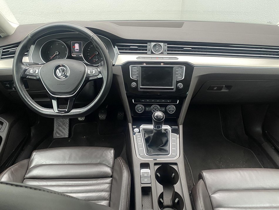 Volkswagen Passat 2.0 TDi Highline