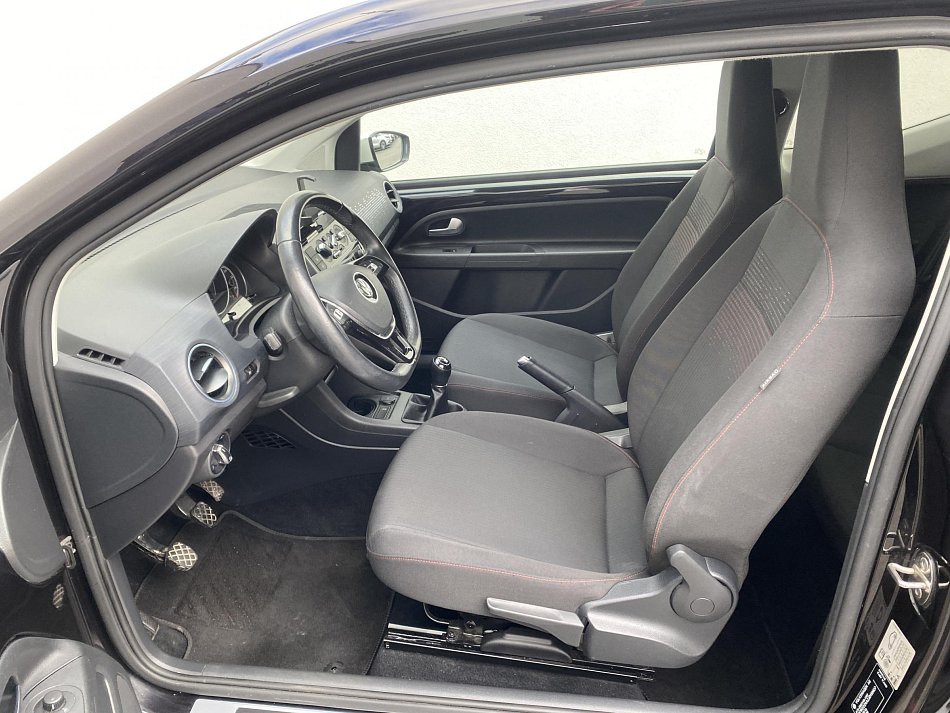 Volkswagen Up! 1.0 MPi Sound