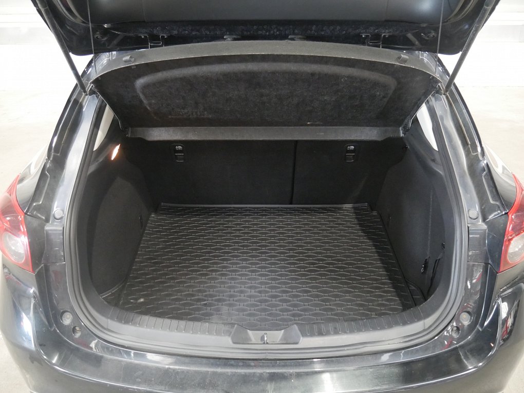 Mazda 3 2.0 i 