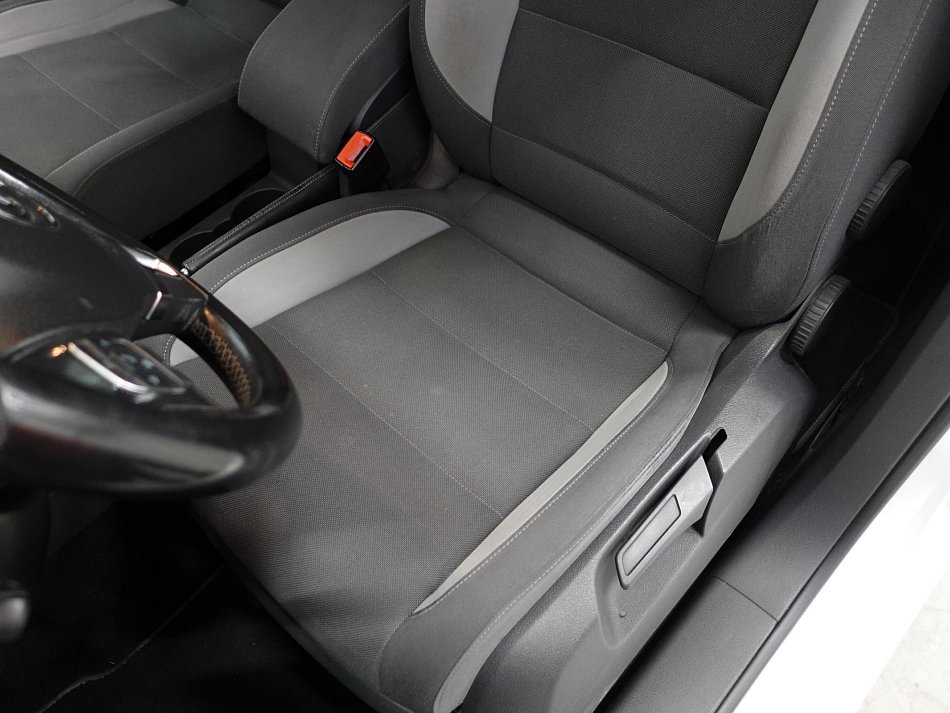 Volkswagen Touran 2.0TDi 